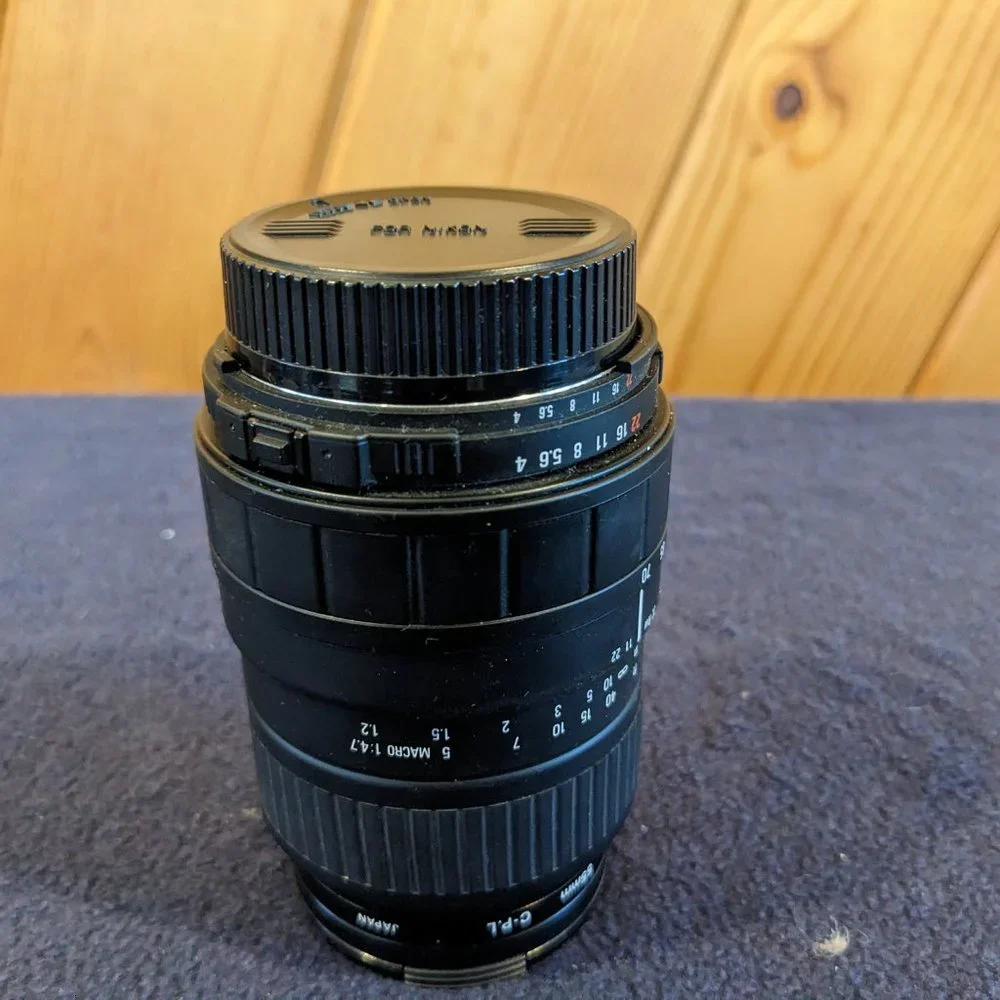 Sigma AF 70-210mm f/4-5.6 Lens + Caps+ Hood Tested Excellent Condition